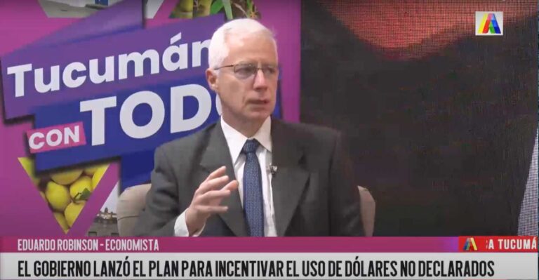 Robinson explica sobre los dólares del colchón